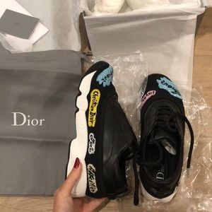 🚫SOLD🚫Authentic Dior Sneaker
